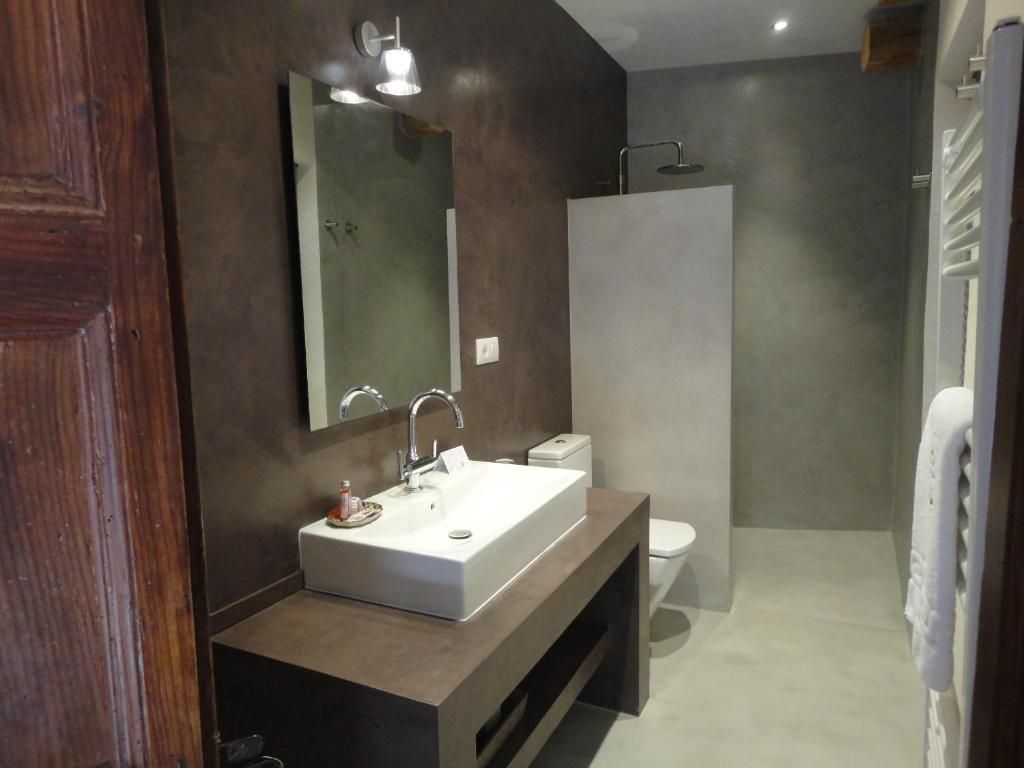 Hotel Rural Cal Torner Adults Only Guiamets Стая снимка