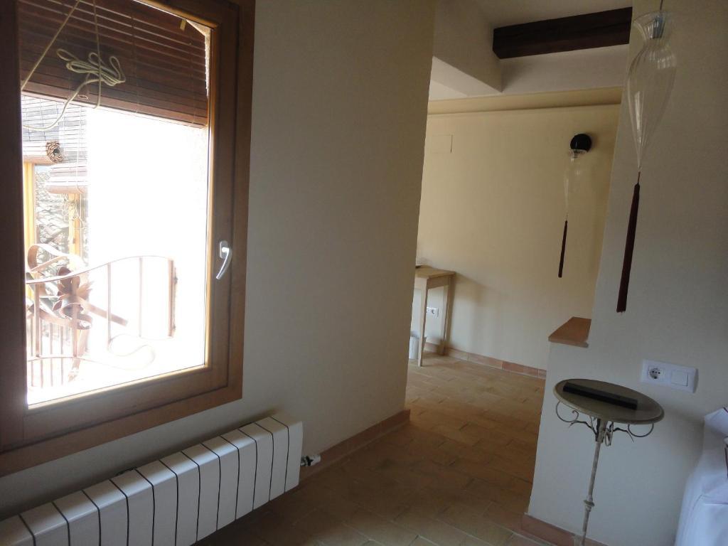 Hotel Rural Cal Torner Adults Only Guiamets Стая снимка