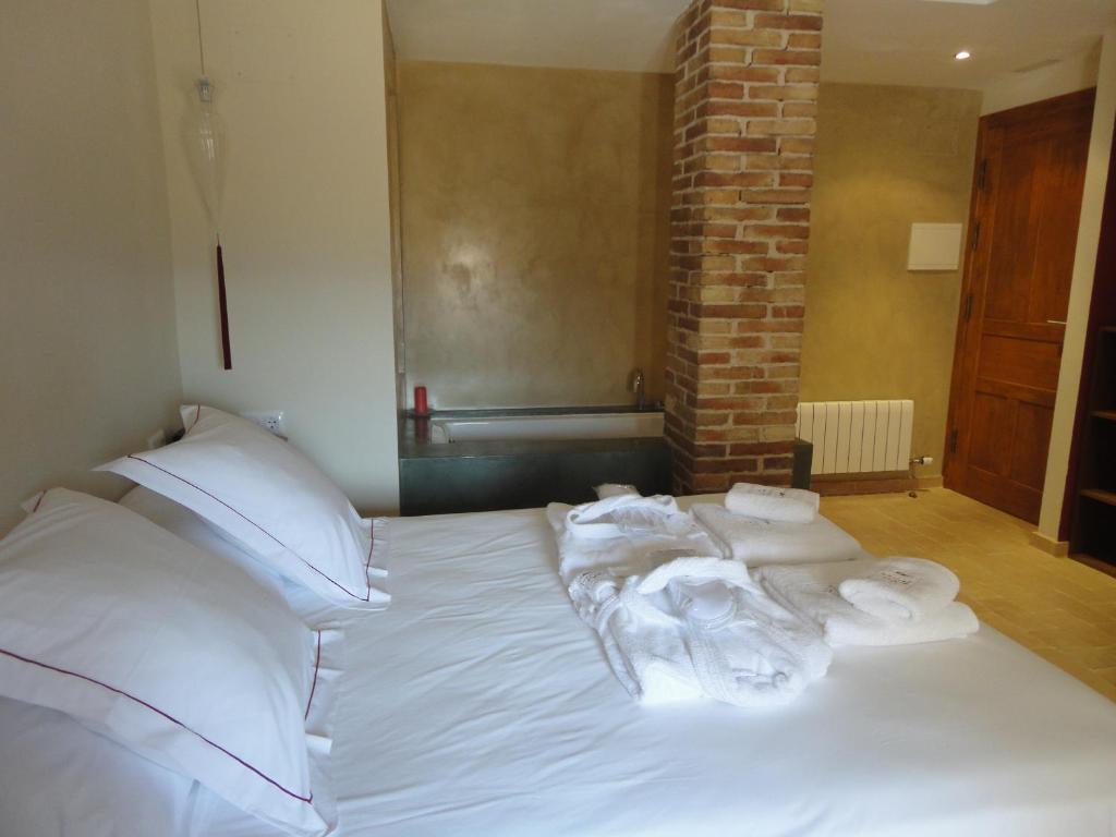 Hotel Rural Cal Torner Adults Only Guiamets Стая снимка