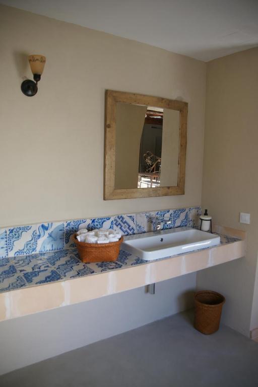 Hotel Rural Cal Torner Adults Only Guiamets Екстериор снимка